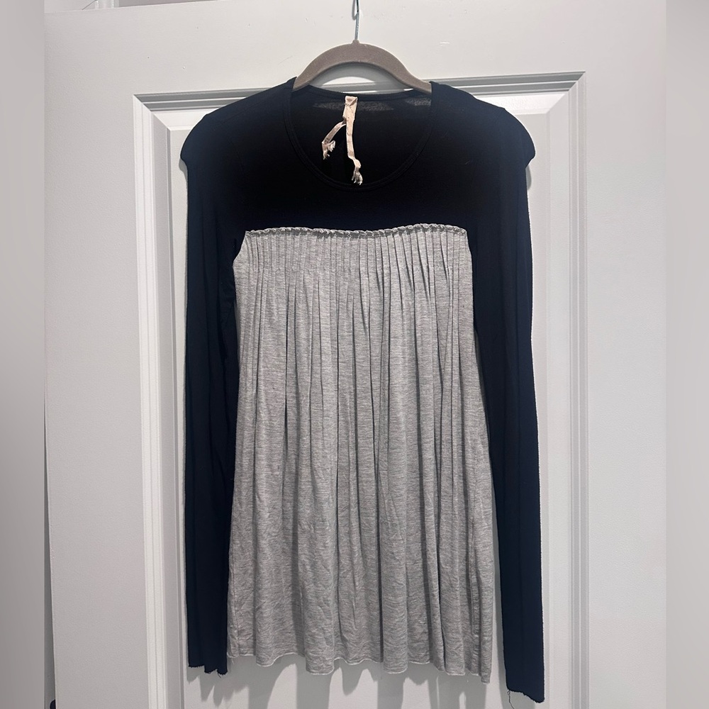 Long sleeve top